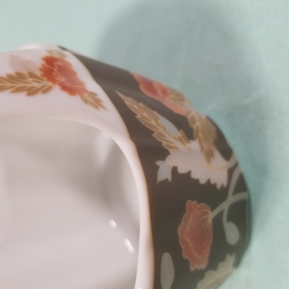 Takahashi San Francisco Porcelain Trinket Cute Little Basket - Picture 5 of 8